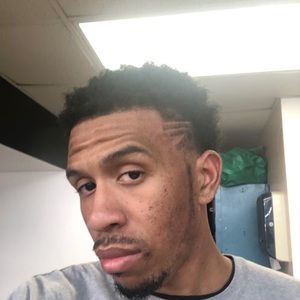 Meet your Posher, Devin